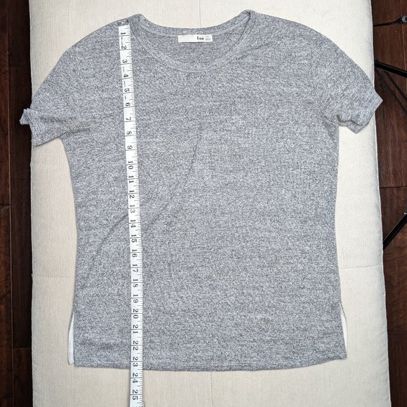 Aritzia Wilfred Free T-shirt - Picture 3 of 6